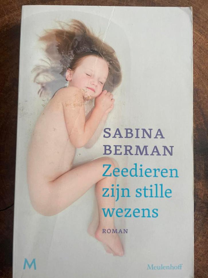 Sabina Berman - Zeedieren zijn stille wezens, Boeken, Literatuur, Zo goed als nieuw, Ophalen of Verzenden