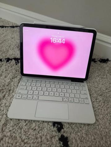 Magic Keyboard GOOJODOQ beschikbaar voor biedingen