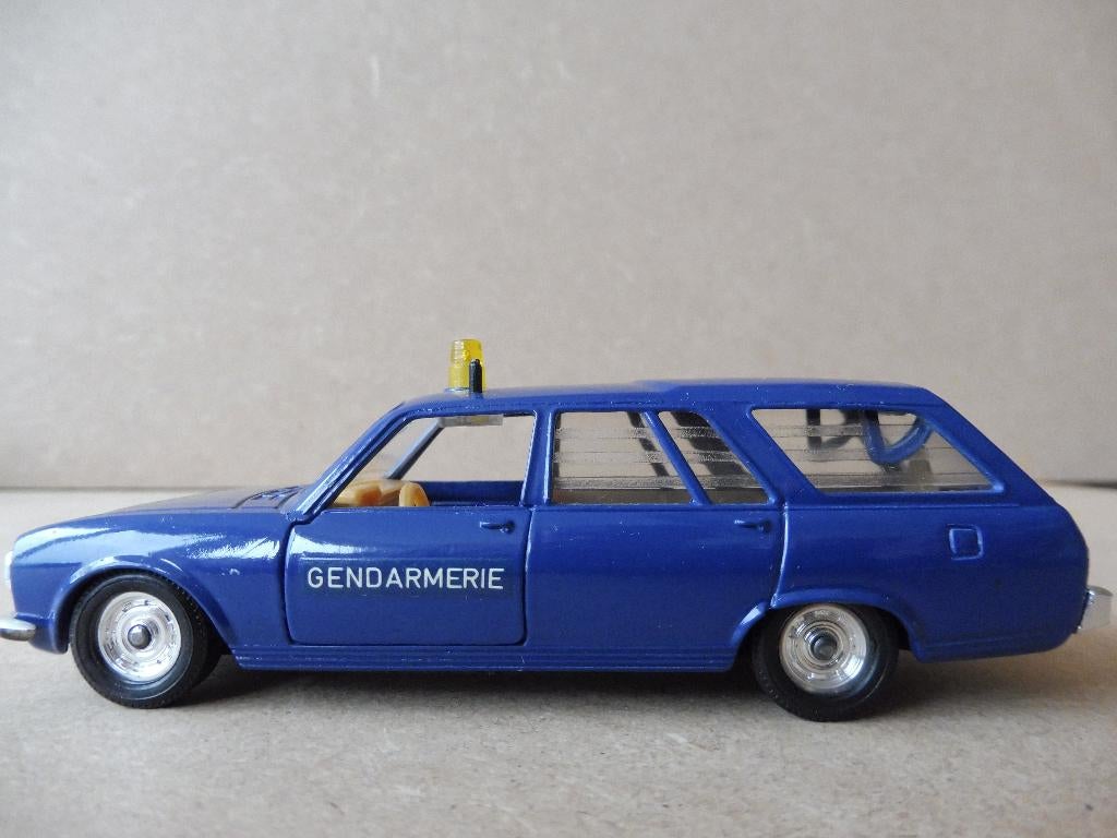 Peugeot 504 break, Gendarmerie, Hobby en Vrije tijd, Modelauto's | 1:43, Ophalen of Verzenden, Zo goed als nieuw, Auto, Solido