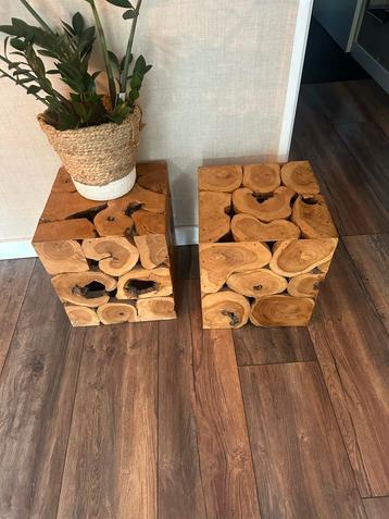 Houten bijzettafels / krukjes (set van 2) beschikbaar voor biedingen