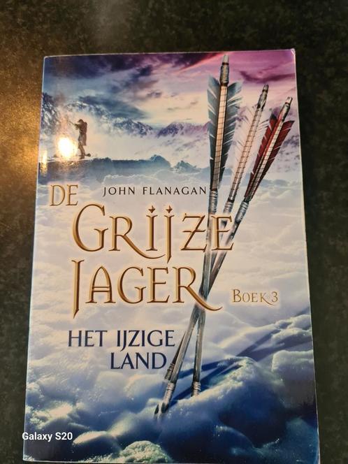 John Flanagan - Het ijzige land, Boeken, Kinderboeken | Jeugd | 10 tot 12 jaar, Zo goed als nieuw, Ophalen of Verzenden