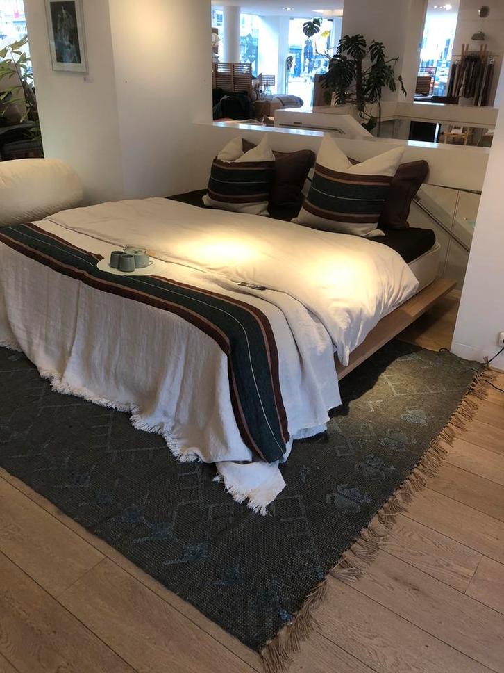 Coco-mat, Huis en Inrichting, Slaapkamer | Bedden, Zo goed als nieuw, Tweepersoons, 180 cm, Overige materialen, Verzenden