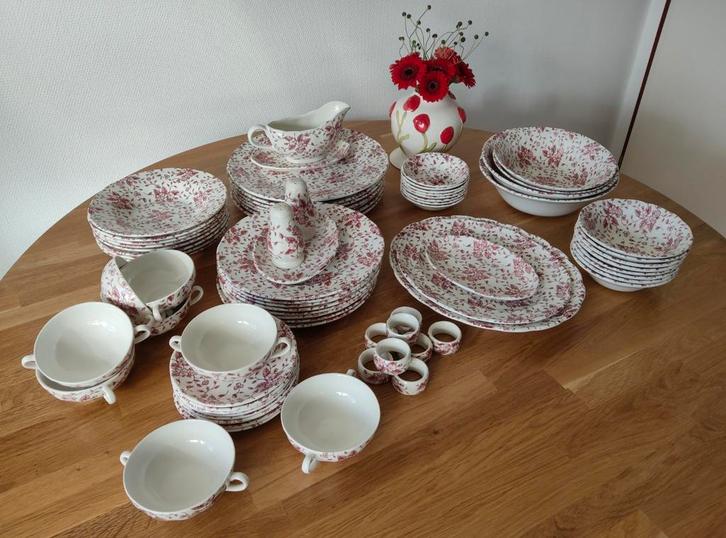 ROMANTISCH ENGELS SERVIES van Grindley rode bloemdecoratie, Antiek en Kunst, Antiek | Keramiek en Aardewerk, Ophalen