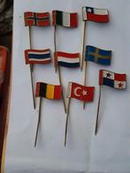 9 Speldjes vlaggen, Ophalen of Verzenden, Zo goed als nieuw, Stad of Land, Speldje of Pin