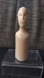 Afrikaanse Figuur, Verzenden