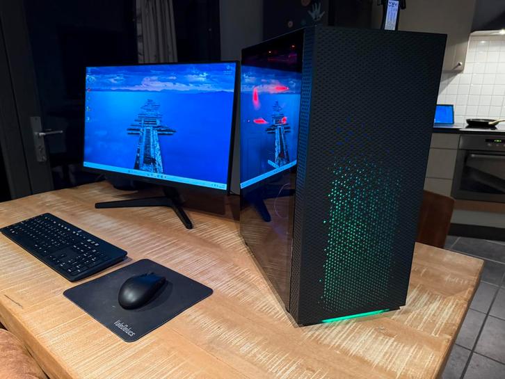 Complete gaming pc koopje 5800x rtx 4060ti en meer, Computers en Software, Desktop Pc's, Zo goed als nieuw, 4 Ghz of meer, SSD