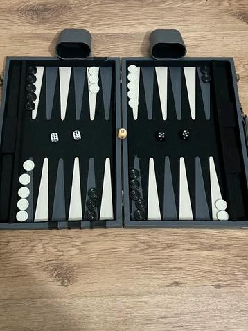 Backgammon Bordspel beschikbaar voor biedingen