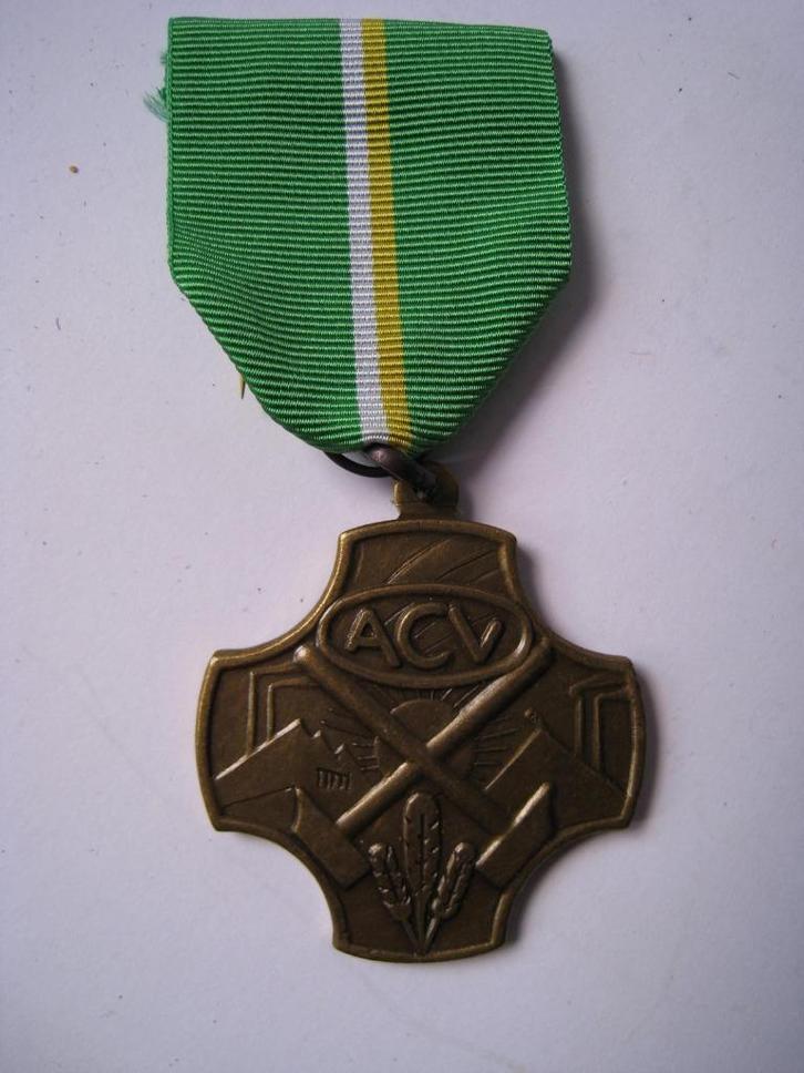 PENNINGEN - 3 KAISER JAHR   - SPELDJES ETC, Postzegels en Munten, Penningen en Medailles, Overige materialen, Buitenland, Verzenden