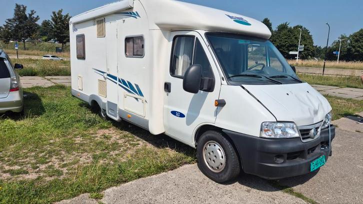 Te koop gevraagd alle merken campers, Caravans en Kamperen, Campers, Particulier, tot en met 4, Half-integraal, Diesel, Handgeschakeld