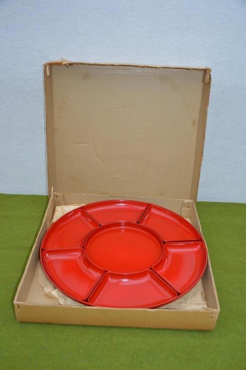 Rode vintage snackschaal / pindaschaal met draaiplateau Ø 40, Antiek en Kunst, Curiosa en Brocante, Ophalen of Verzenden