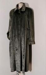 Mooie vintage grijze dikke fluweelachtige nepbont jas mt. 40, Kleding | Dames, Jassen | Winter, Maat 38/40 (M), Ophalen of Verzenden