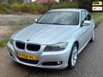 BMW 3-serie 318i Luxury Line ECC Audio/CD Leder/Stof B-Xenon, Achterwielaandrijving, Zwart, Leder en Stof, Bedrijf