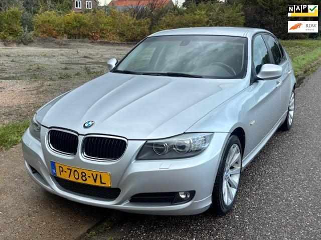 BMW 3-serie 318i Luxury Line ECC Audio/CD Leder/Stof B-Xenon, Auto's, BMW, Bedrijf, Te koop, 3-Serie, ABS, Airbags, Airconditioning