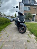 Sym Fiddle2 scooter 45 km geel/gele kenteken 1e eigenaar, Fietsen en Brommers, Snorfietsen en Snorscooters, Ophalen, SYM, Zo goed als nieuw