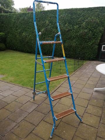 trapladder, Altrex trap beschikbaar voor biedingen