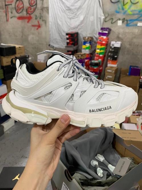 Balenciaga Track Cream | Alle Maten Beschikbaar, Kleding | Heren, Schoenen, Nieuw, Ophalen of Verzenden