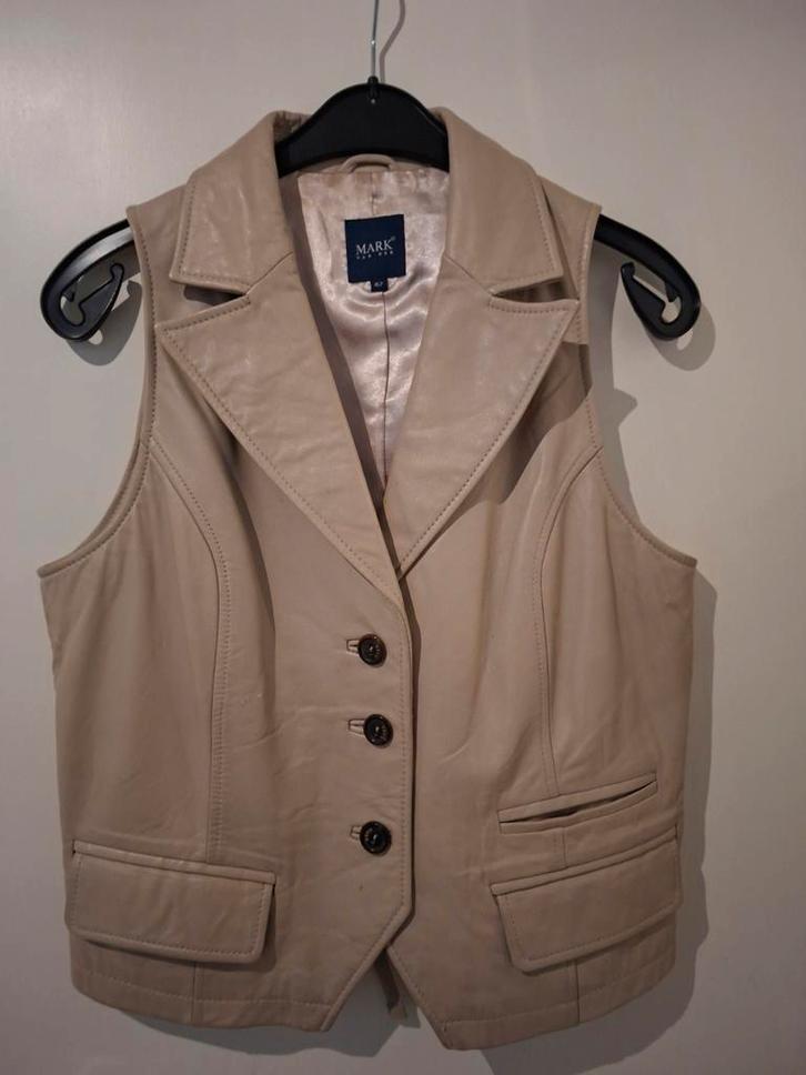 Leren gilet, maat 42, mooie kwaliteit, Kleding | Dames, Jasjes, Kostuums en Pakken, Zo goed als nieuw, Maat 42/44 (L), Beige, Ophalen of Verzenden