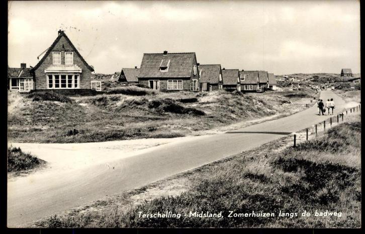 Terschelling, Midsland, Zomerhuizen langs de Badweg, 1964, Verzamelen, Ansichtkaarten | Nederland, Gelopen, Waddeneilanden, 1960 tot 1980