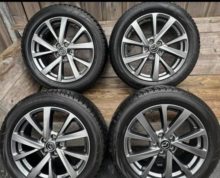 Originele Mazda CX - 30  18 inch velgen met winterbanden., Auto-onderdelen, Banden en Velgen, Banden en Velgen, Winterbanden, 18 inch