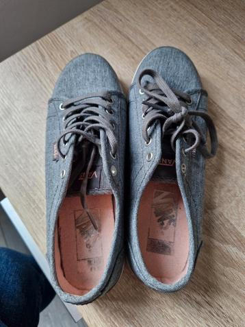 Grijze Vans maat 38 zo goed als nieuw beschikbaar voor biedingen