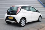 Toyota Aygo 1.0 VVT-i x-nav | Navigatie | Parkeercamera | Ai, Voorwielaandrijving, Stof, Gebruikt, Euro 6