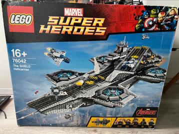 Lego 76042 The SHIELD Helicarrier compleet