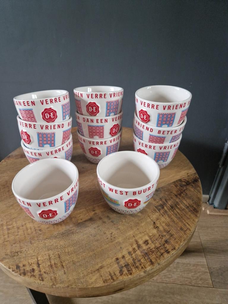 11 Douwe Egberts mokken - nette staat, Gebruikt, Keramiek, Ophalen of Verzenden, Overige stijlen