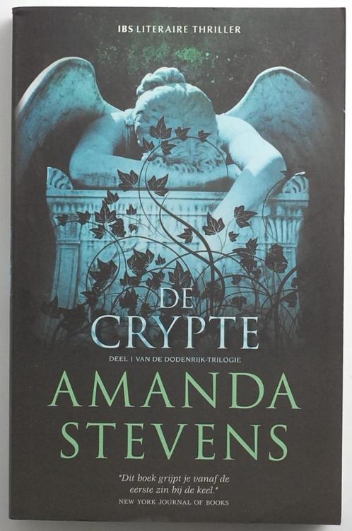 De crypte - Amanda Stevens (2012), Boeken, Thrillers, Zo goed als nieuw, Amerika, Verzenden