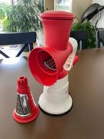 Tupperware AdaptaChef rasp met twee raspen, Huis en Inrichting, Keuken | Tupperware, Ophalen of Verzenden, Zo goed als nieuw, Rood