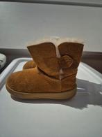 UGG maat 20,5, Kinderen en Baby's, Ophalen of Verzenden, Zo goed als nieuw, Jongetje of Meisje, Laarsjes