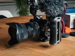 SONY A6700 VIDEO/FOTO RIG - NIEUWSTAAT + SIGMA 17-40 F1.8, Audio, Tv en Foto, Fotocamera's Digitaal, Spiegelreflex, 26 Megapixel