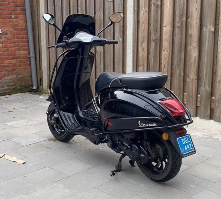 Vespa sprint full option 80cc malossi, Fietsen en Brommers, Scooters | Vespa, Zo goed als nieuw, Vespa S, Benzine, Ophalen