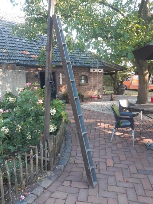 Bijzonder antiek kastje 2m50 lang met 4 handvatten, Antiek en Kunst, Curiosa en Brocante, Ophalen