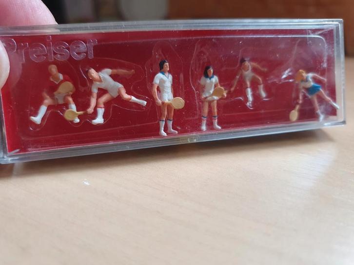 Preiser figuren ho uit exclusieve serie 6stuks prijs 9,50, Hobby en Vrije tijd, Modeltreinen | H0, Zo goed als nieuw, Gelijkstroom of Wisselstroom