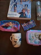 Frozen domino, etui, broodbak, beker, krijtjes en body mist, Ophalen of Verzenden, Zo goed als nieuw