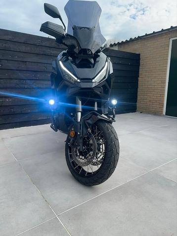 Honda X-ADV 2024 - Nieuwstaat! Nieuwste model 2025!! beschikbaar voor biedingen