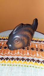 Bruine aardewerk vis 70s 17 x 11 cm pottemageren odense mSv, Verzamelen, Beelden en Beeldjes, Ophalen of Verzenden, Zo goed als nieuw