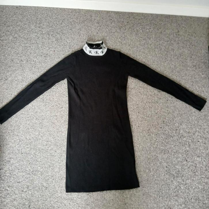 Calvin Klein gebreid winterjurkje zwart, maat M - ZGAN, Kleding | Dames, Jurken, Zo goed als nieuw, Maat 38/40 (M), Zwart, Boven de knie