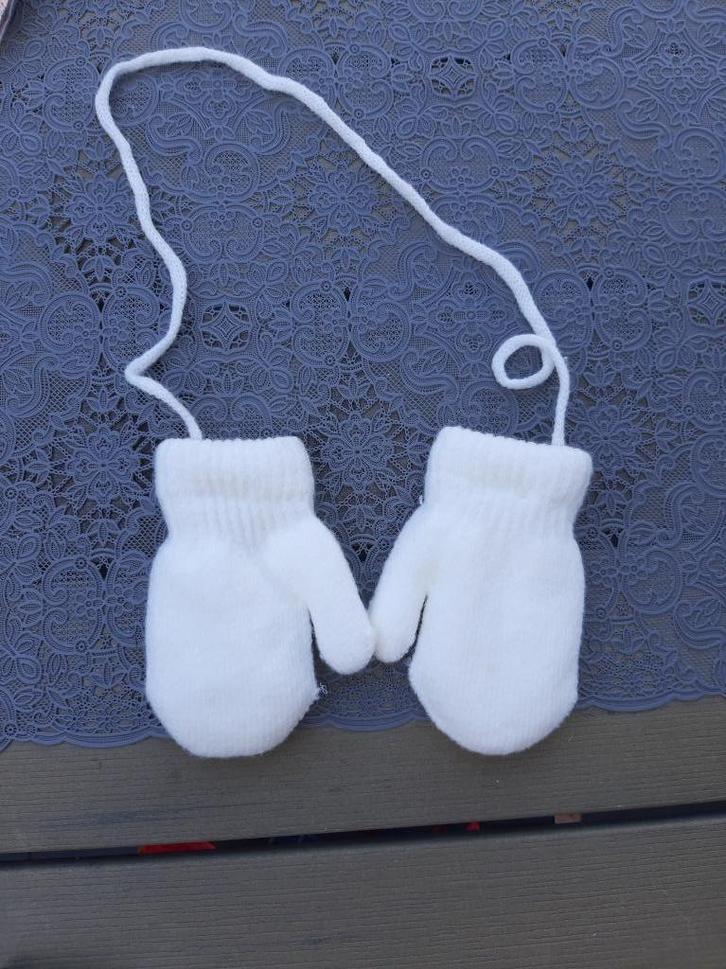 NIEUWE babywantjes Mt 0-6 mnd, Kinderen en Baby's, Babykleding | Mutsen, Sjaals en Wanten, Nieuw, Wanten, Jongetje of Meisje, Maat 50