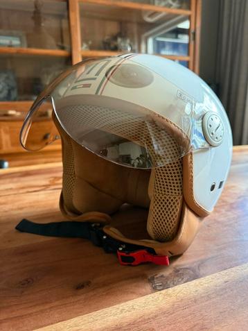 Brommer/scooter helm maat S(55-56) Beon Design beschikbaar voor biedingen