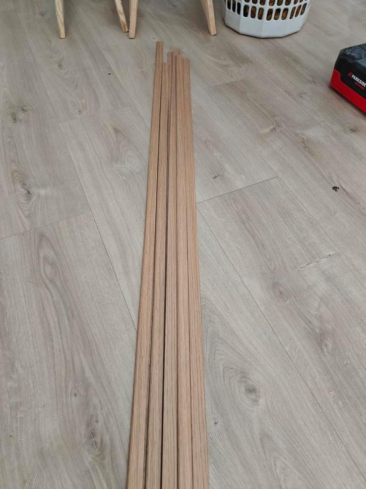 Plakplinten - Natuurlijk Eiken Kleur (40m), Doe-het-zelf en Verbouw, Plinten en Afwerking, Nieuw, Plinten, Eiken, 200 tot 250 cm