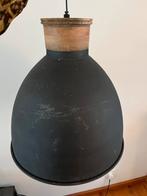 Zwarte hanglamp met houten details, Ophalen, Gebruikt, Hout, 50 tot 75 cm