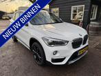 BMW X1 sDrive18i Centennial Exec. PANO|LEER|PDC (bj 2017), 136 pk, Wit, Leder, Bedrijf