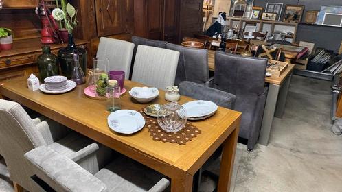Diverse eettafels bij kringloopwinkel nochris 2.0, Huis en Inrichting, Tafels | Eettafels, Ophalen of Verzenden