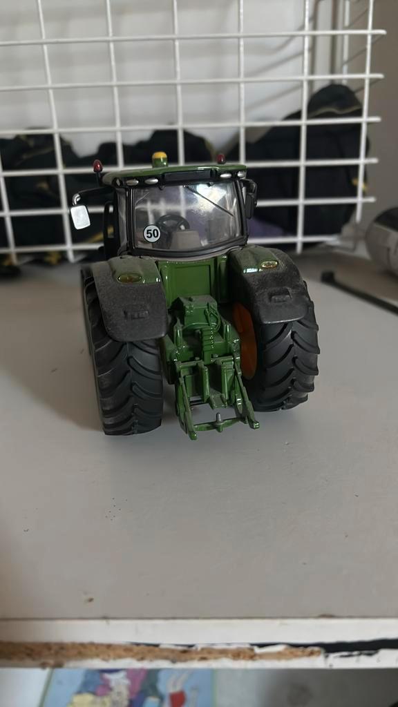 John Deere Siku 1:32 - Tractor Model, Hobby en Vrije tijd, Modelauto's | 1:32, Zo goed als nieuw, Ophalen of Verzenden
