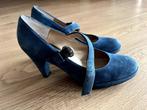 Elegante schoen met 5cm hak, suede blauw met riempje maat 36, Kleding | Dames, Schoenen, Blauw, Ophalen of Verzenden, Zo goed als nieuw