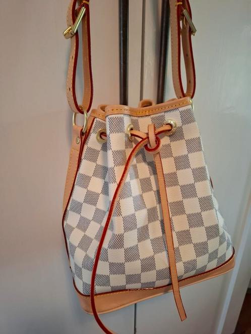 LV Noè BB damier azur Nieuw, Sieraden, Tassen en Uiterlijk, Tassen | Damestassen, Nieuw, Handtas, Beige, Ophalen of Verzenden