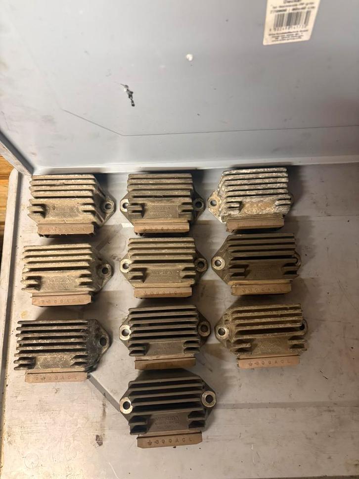 Spanningsregelaar gilera runner 125 180, Motoren, Tuning en Styling, Ophalen of Verzenden