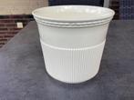Mooie klassieke witte "look-a-like" Wedgwood bloempot, Rond, Binnen, Ophalen of Verzenden, Zo goed als nieuw