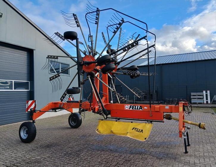 Fella TS 880 dubbele hark zwadhark middenafleg, Zakelijke goederen, Agrarisch | Werktuigen, Weidebouw, Ophalen